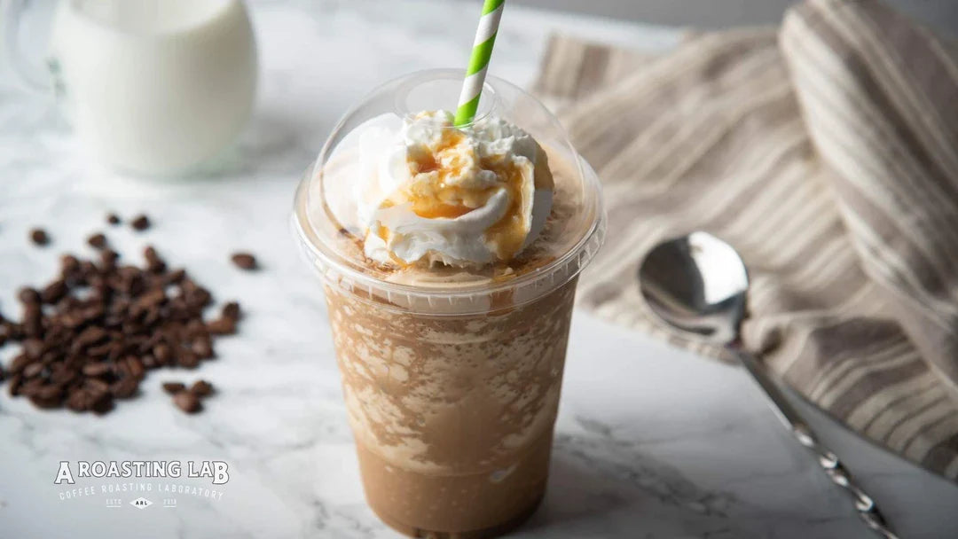 Yaz Aylarında Serinletici Kahveli Lezzet: Frappuccino
