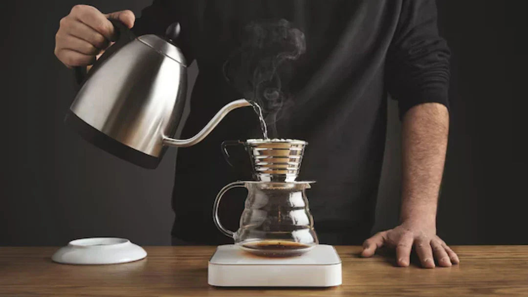 V60 Dripper ile Kahve Demleme Yöntemi
